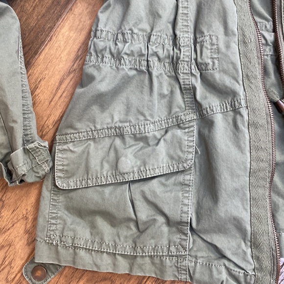 Lightweight cotton jacket - Picture 11 of 11